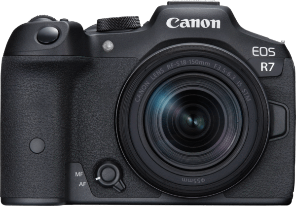 Canon EOS R7 + 18-150mm lens